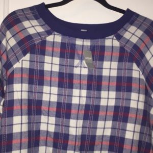 A brand new Aerie shirt